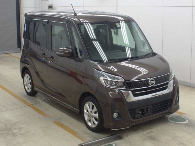 3001 Nissan Dayz roox B21A 2018 г. (NAA Osaka)